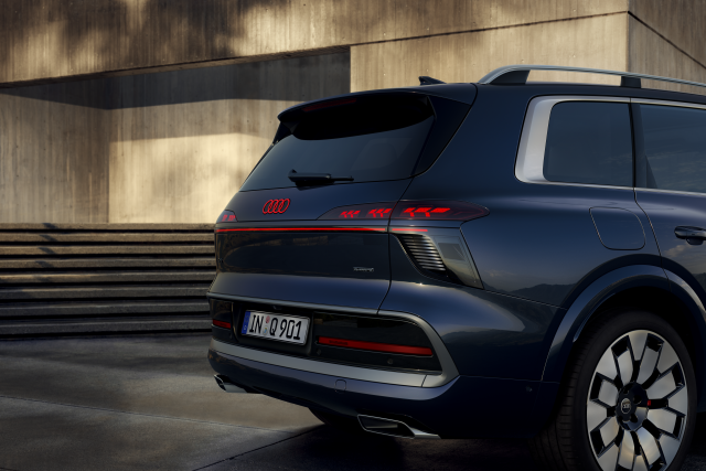 Audi Q9 baktill